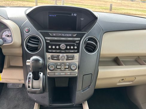 Used 2015 Honda Pilot LX image 12