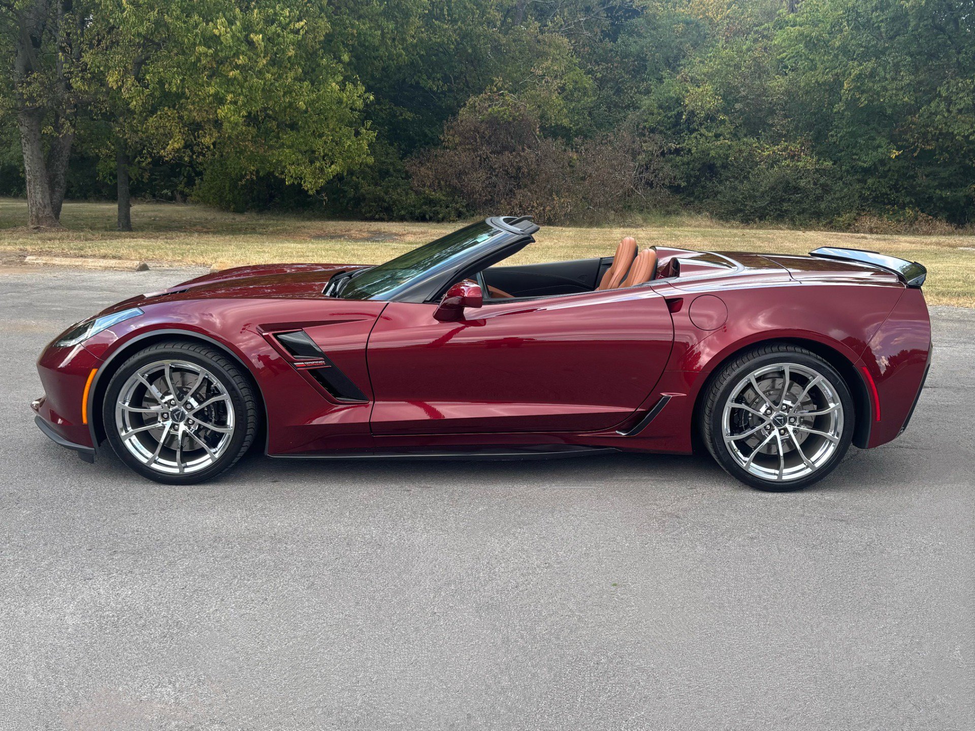 Used 2019 Chevrolet Corvette Grand Sport RWD image 7