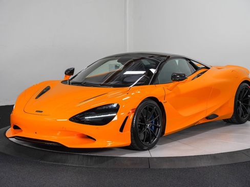 Used 2024 McLaren 750S Spider image 7