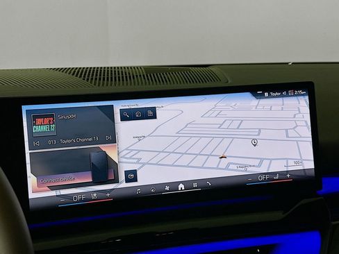 Used 2026 BMW 550e xDrive w/ Premium Package image 19