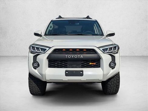 Used 2021 Toyota 4Runner SR5 Premium w/ Moonroof Package AWD/4WD image 2