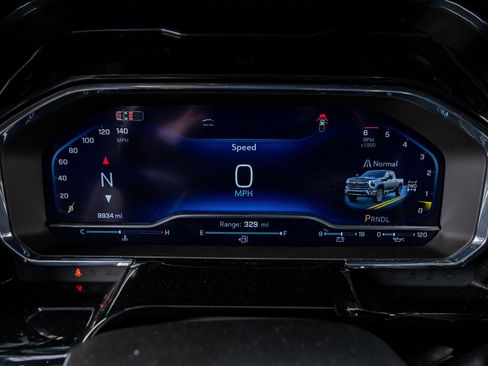 Used 2025 Chevrolet Silverado 2500 LTZ w/ LTZ Premium Package image 17