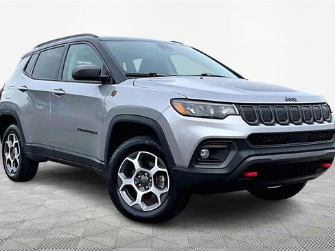 Used 2022 Jeep Compass Trailhawk w/ Trailhawk Convenience Group image 12