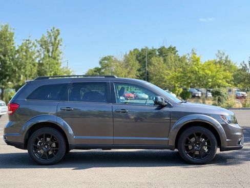 Used 2018 Dodge Journey GT w/ Nav & Sun Group AWD/4WD image 6