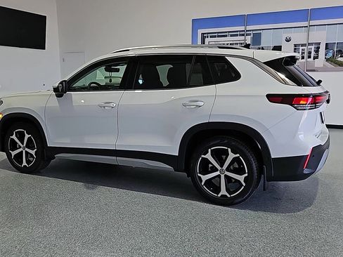 New 2026 Volkswagen Tiguan SE FWD image 7