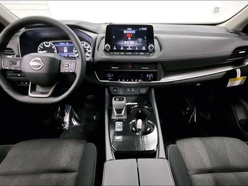 New 2025 Nissan Rogue SV image 6