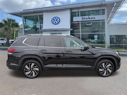 New 2026 Volkswagen Atlas SEL image 3