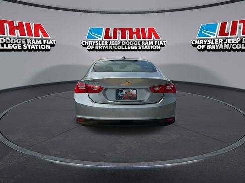 Used 2024 Chevrolet Malibu LT FWD image 7