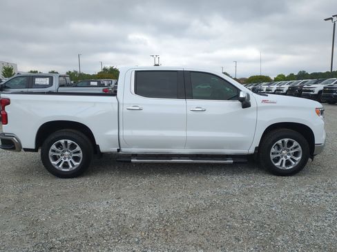 New 2026 Chevrolet Silverado 1500 LTZ w/ LTZ Premium Package AWD/4WD image 11