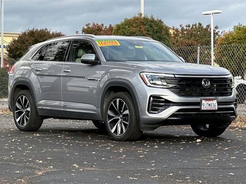 Used 2024 Volkswagen Atlas Cross Sport SEL Premium R-Line image 2