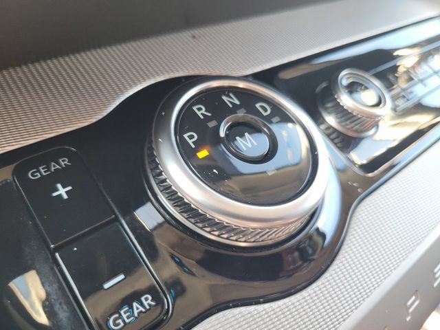 Used 2025 Ford Expedition Active AWD/4WD image 20
