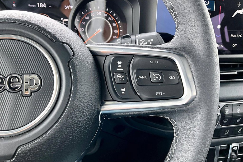 Used 2026 Jeep Wrangler Unlimited Sahara AWD/4WD image 19