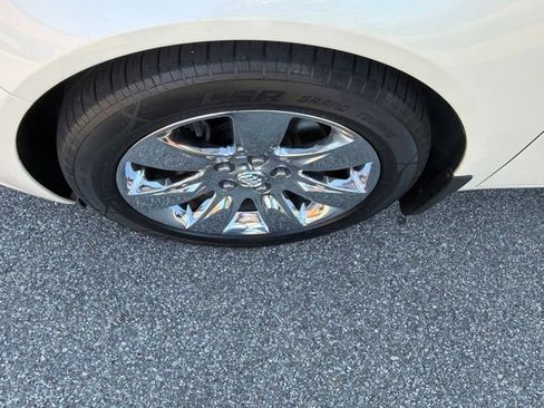 Used 2013 Buick Regal Premium FWD image 13