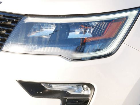 Used 2019 Ford Explorer Sport image 5