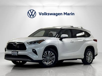 Used 2022 Toyota Highlander Platinum
