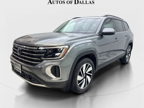 Used 2024 Volkswagen Atlas SE w/ Panoramic Sunroof Package AWD/4WD image 2