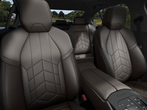 New 2026 BMW 530i 530i Sedan w/ Premium Package image 11