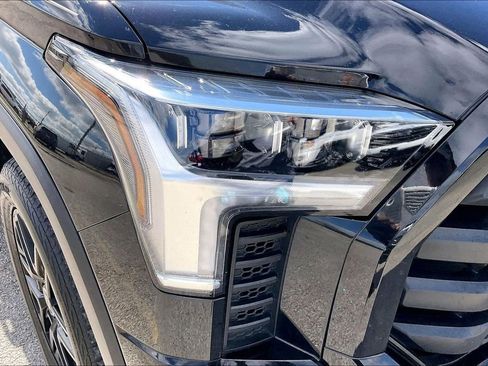 Used 2024 Toyota Tundra Limited AWD/4WD image 33