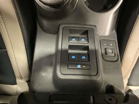 Used 2021 Ford Bronco Wildtrak image 19