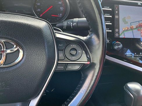 Used 2019 Toyota Camry XSE image 19
