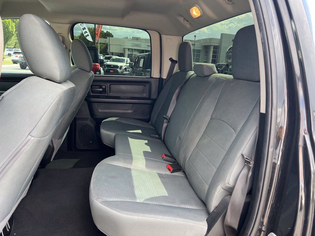 Used 2018 RAM 1500 Express w/ Black Ram 1500 Express Group RWD image 24