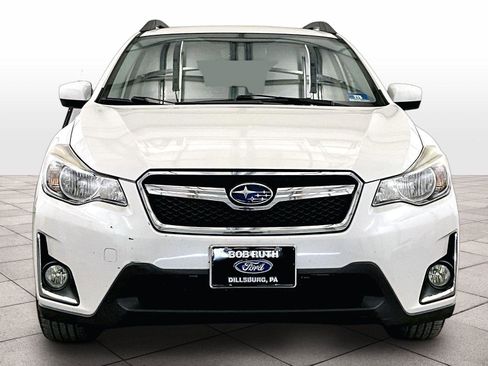 Used 2017 Subaru Crosstrek 2.0i Premium image 3