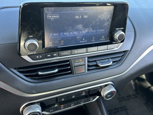 Used 2022 Nissan Altima 2.5 S image 27