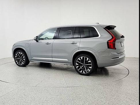 New 2026 Volvo XC90 T8 Plus AWD/4WD image 7