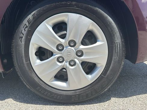 Used 2018 Kia Forte LX FWD image 31
