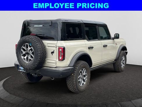 New 2025 Ford Bronco Badlands AWD/4WD image 6