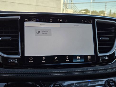 New 2026 Chrysler Pacifica Select image 12