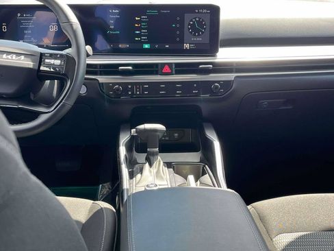 Certified 2026 Kia Sorento LX FWD image 4