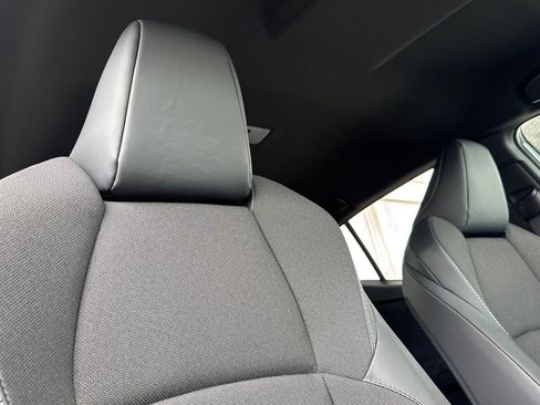 New 2026 Toyota C-HR AWD/4WD image 18