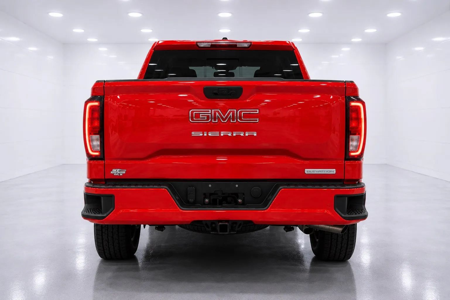 Used 2025 GMC Sierra 1500 Elevation w/ Preferred Package RWD image 4