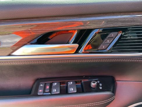 Used 2022 Jeep Wagoneer Series II w/ Convenience Group I image 18