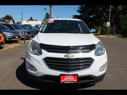 Used 2016 Chevrolet Equinox LTZ w/ Enhanced Convenience Package FWD image 2