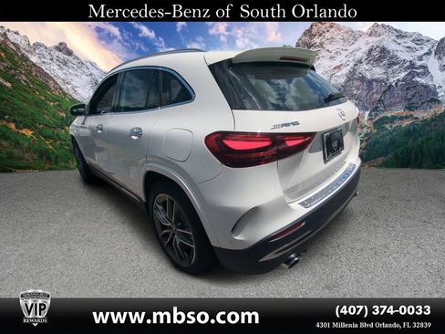 Used 2025 Mercedes-Benz GLA 35 AMG 4MATIC image 19