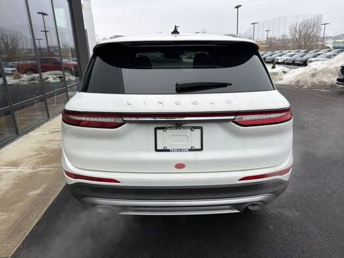 New 2026 Lincoln Corsair Premiere image 4