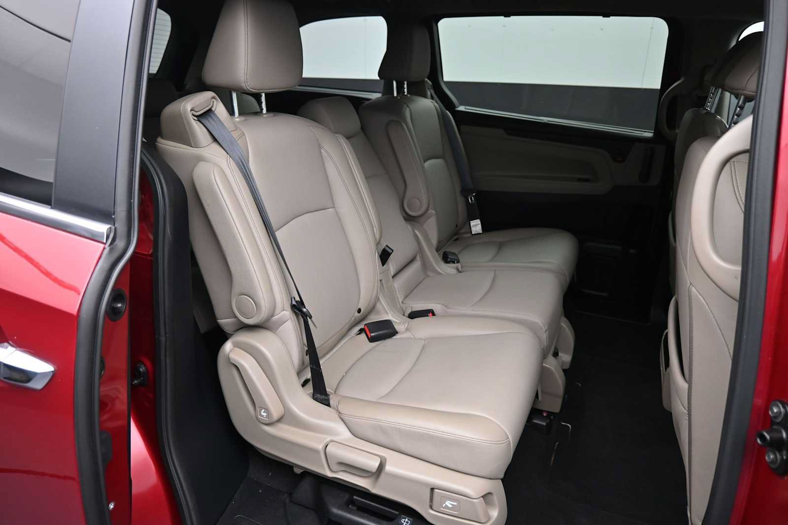 Certified 2024 Honda Odyssey EX-L image 27
