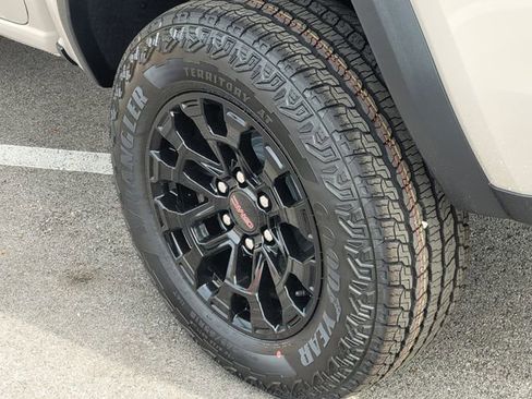 New 2026 GMC Canyon Elevation w/ Convenience Package AWD/4WD image 7