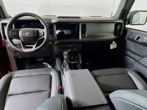 New 2025 Ford Bronco Badlands image 7