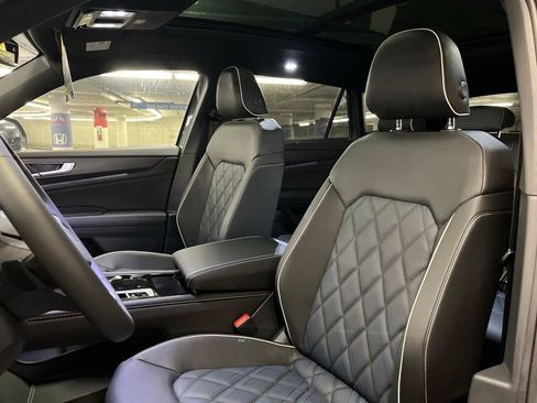 New 2026 Volkswagen Atlas Cross Sport SEL Premium R-Line AWD/4WD image 22