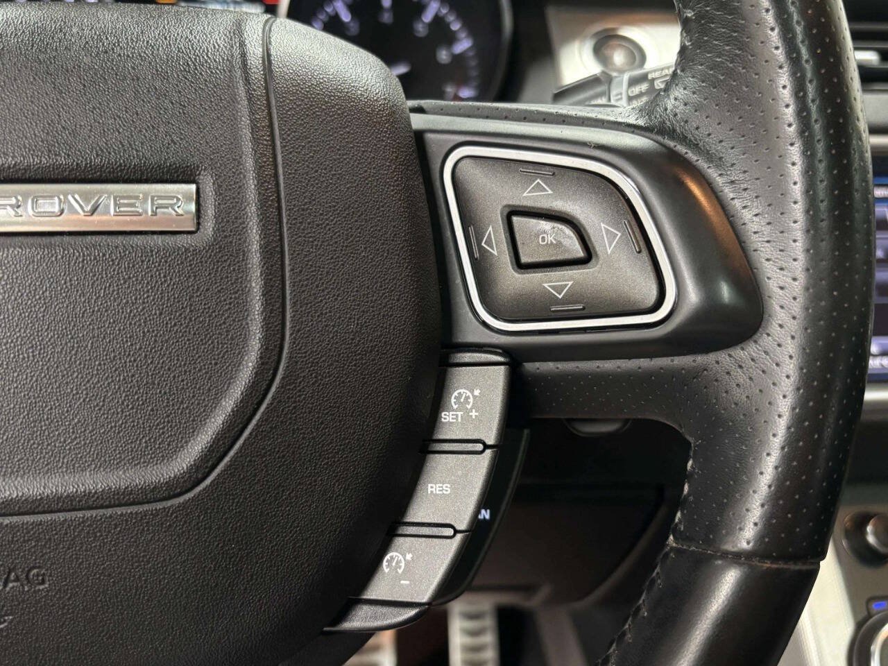 Used 2012 Land Rover Range Rover Evoque Dynamic AWD/4WD image 36