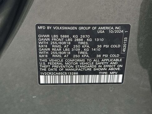 Used 2025 Volkswagen Atlas Peak Edition SE image 25