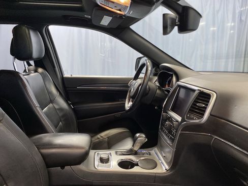 Certified 2018 Jeep Grand Cherokee Limited image 36