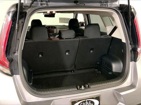 Certified 2025 Kia Soul LX w/ LX Technology Package image 4