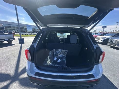 New 2026 Ford Explorer ST w/ Sun And Sound Package AWD/4WD image 31
