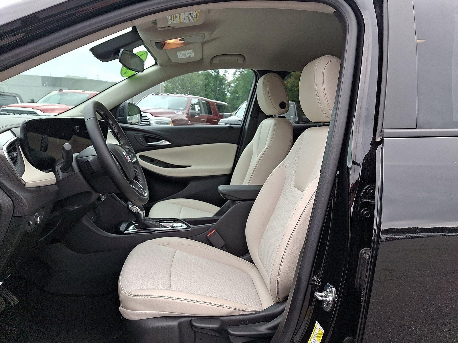 Certified 2024 Buick Encore GX Preferred AWD/4WD image 13