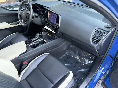 Used 2023 Lexus NX 250 250 Premium image 32