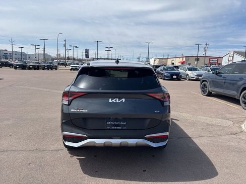 Used 2023 Kia Sportage LX AWD/4WD image 6